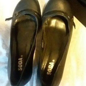Girls heels, prom, dressy black shoes size 2m